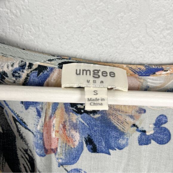 UMGEE Ramsey Floral Romper - Picture 5 of 9